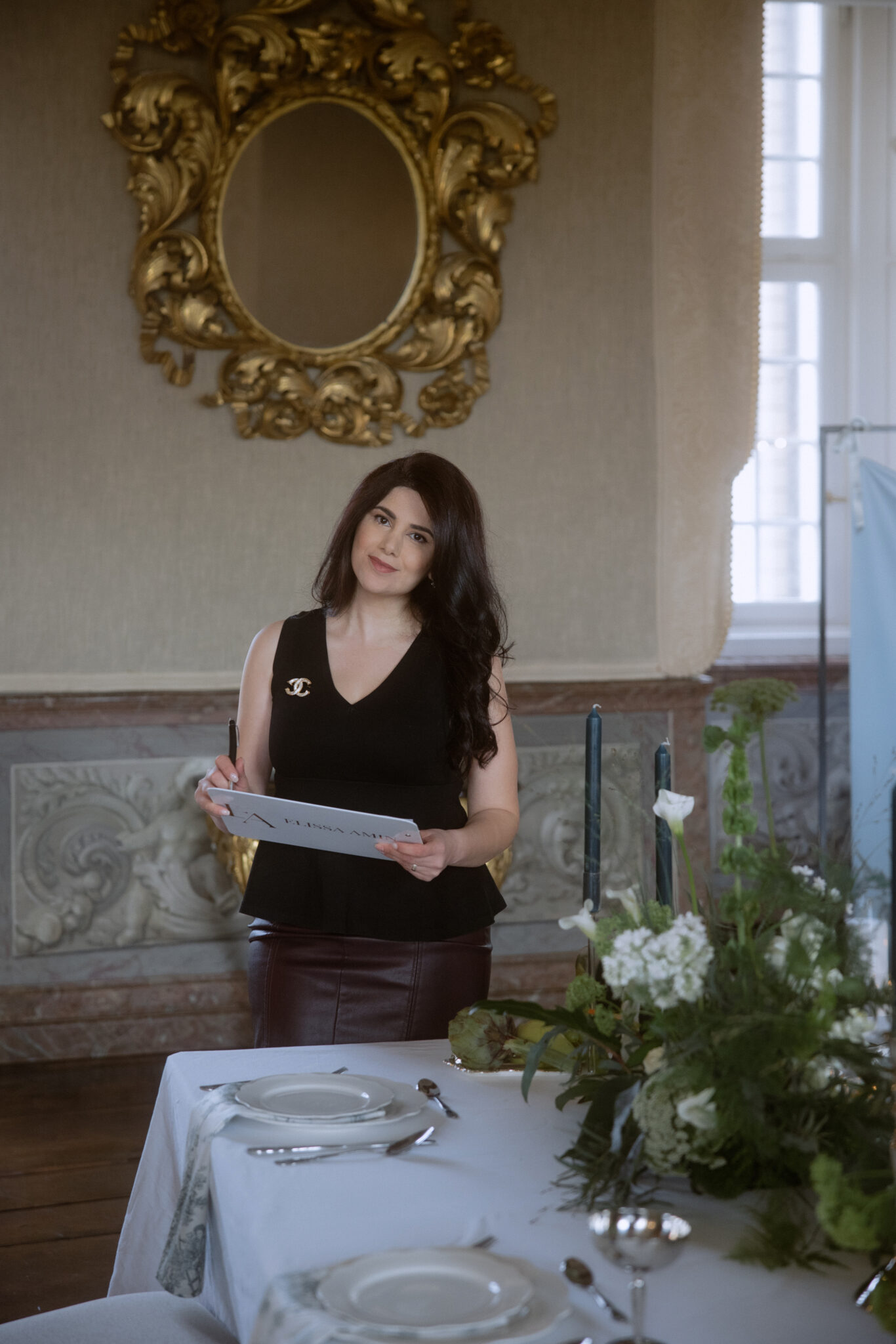 Hochzeit Planerin aus Köln Elissa Amin bei der Arbeit auf einer Hochzeit
